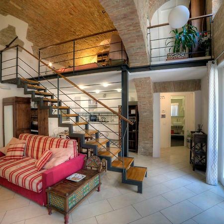 Stilnuovo Charming Apartment In Siena'S Historic Center, Very Close To Piazza Del Campo Екстер'єр фото