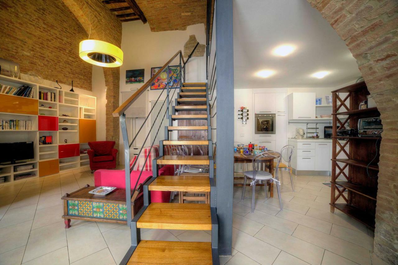Stilnuovo Charming Apartment In Siena'S Historic Center, Very Close To Piazza Del Campo Екстер'єр фото
